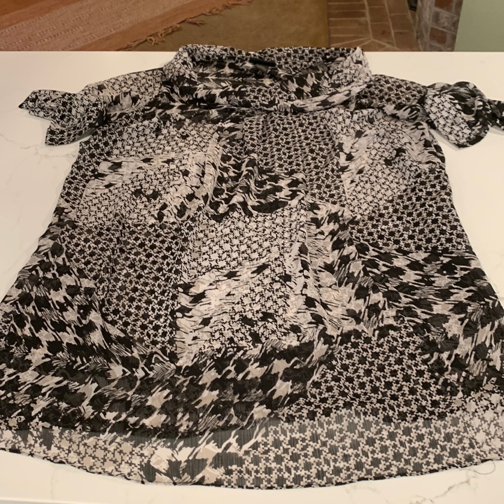 Woman’s Vintage Lane Bryant sheer blouse. - Picture 3 of 7